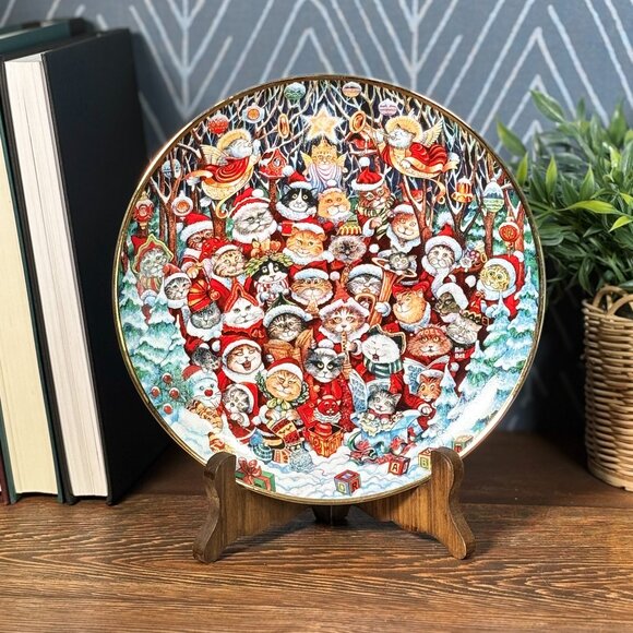Santa Claws Cat Christmas Collector 8" Plate by Bill Bell from the Franklin Mint - Picture 1 of 15